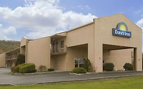 Days Inn By Wyndham Morehead